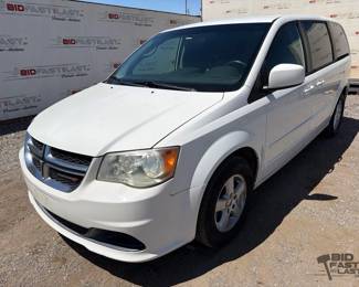130 2013 Dodge Grand Caravan LOW MILES