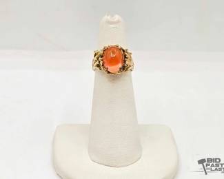 706  14kt Gold Ring with Opal 5.0g