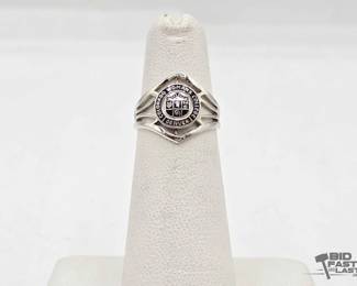 900  .925 Silver Ring 2.3g