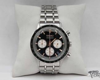 1108  Seiko Chronograph Quarts Green Mens Watch