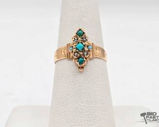 713  14kt Gold Ring with Turquoise and Pearls 2.2g