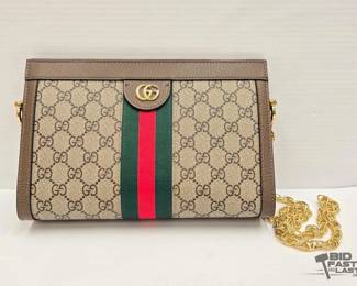 1800  Gucci Ophidia Medium Shoulder Bag