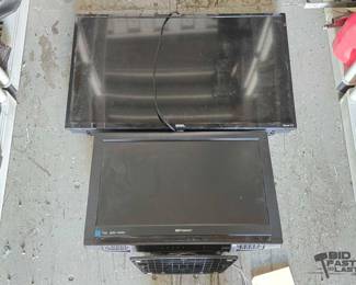 2892  2 Small Tvs