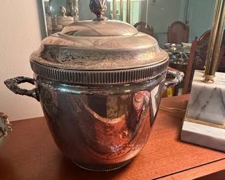Federal Silver Co. Ice Bucket/Champagne Cooler