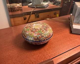 Vintage Chinese Cloisonné Enamel Trinket Box