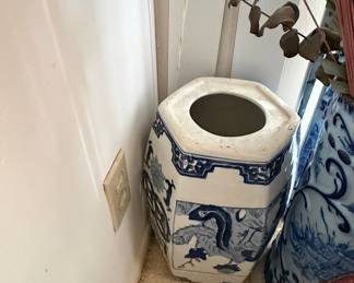 Blue and White Chinoiserie Porcelain Garden Stool