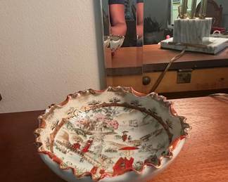 Antique Japanese Kutani Porcelain Bowl with Geisha Scene and Gilt Rim