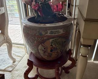Chinese Rose Medallion Porcelain Fish Bowl on Wooden Stand