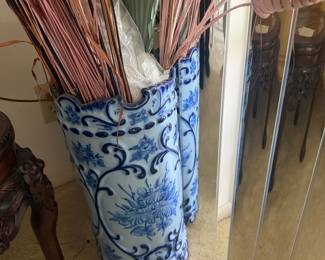 Blue and White Porcelain Umbrella Stand with Floral Motif