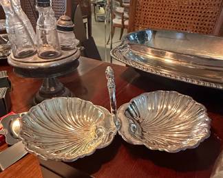 Benedict Plate Silver-Plated Double Shell Relish Dish