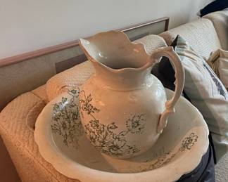 Victorian Wash Basin and Pitcher Set - Warranted Sydney