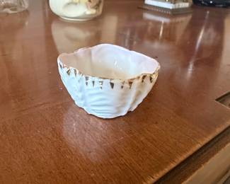 Victorian-Style Seashell Trinket Dish