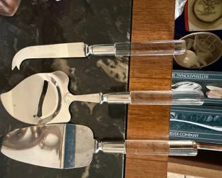 Set of 3 Cheese Knives and Cake Server with Acrylic Handles