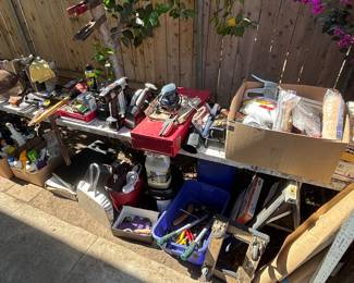 Household tools & suplies 