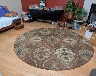 Large round area rug