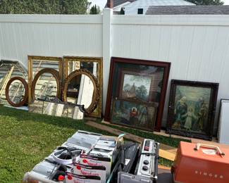 Pictures and mirrors 