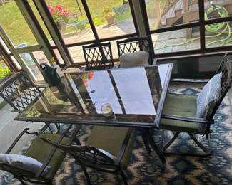 Outdoor dinning table set