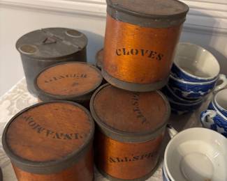 Vintage Spicecontainers