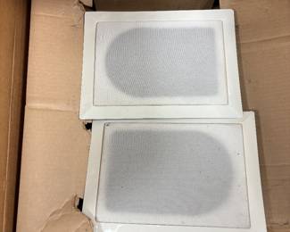 In-wall mounting speakers
