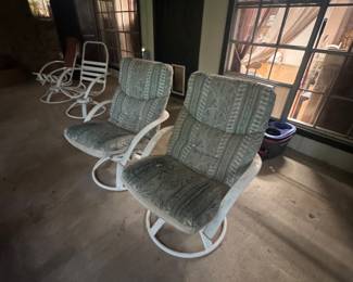 Outdoor Seating