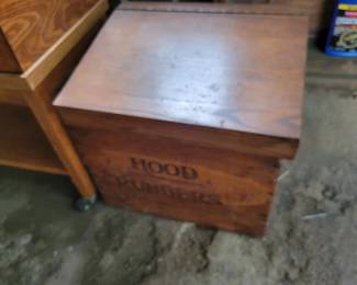 Hood rubbers box