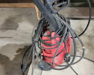 Pressure washer 