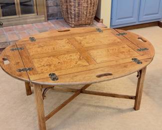 Ethan Allen 1776 Collection Chippendale style Bulter Tray  Coffee table