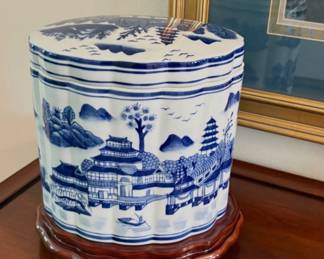 Vintage Bombay Company Chinoiserie Style Ginger Jar Tea Canister.