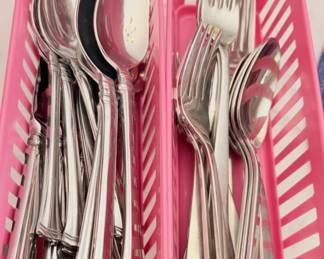 Silverware sets 