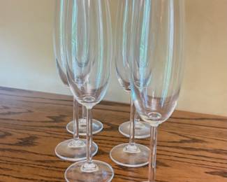 Schott Zwiesel Vuelo Champagne Flutes .