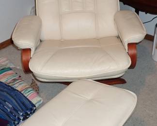 LEATHER CHAIR & OTTOMAN