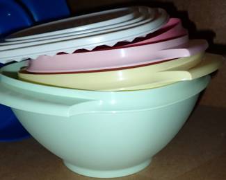 TUPPERWARE