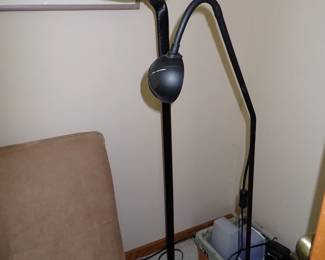 FLOOR LAMPS