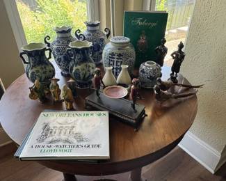  Assorted Asian Pottery & Mudmen 