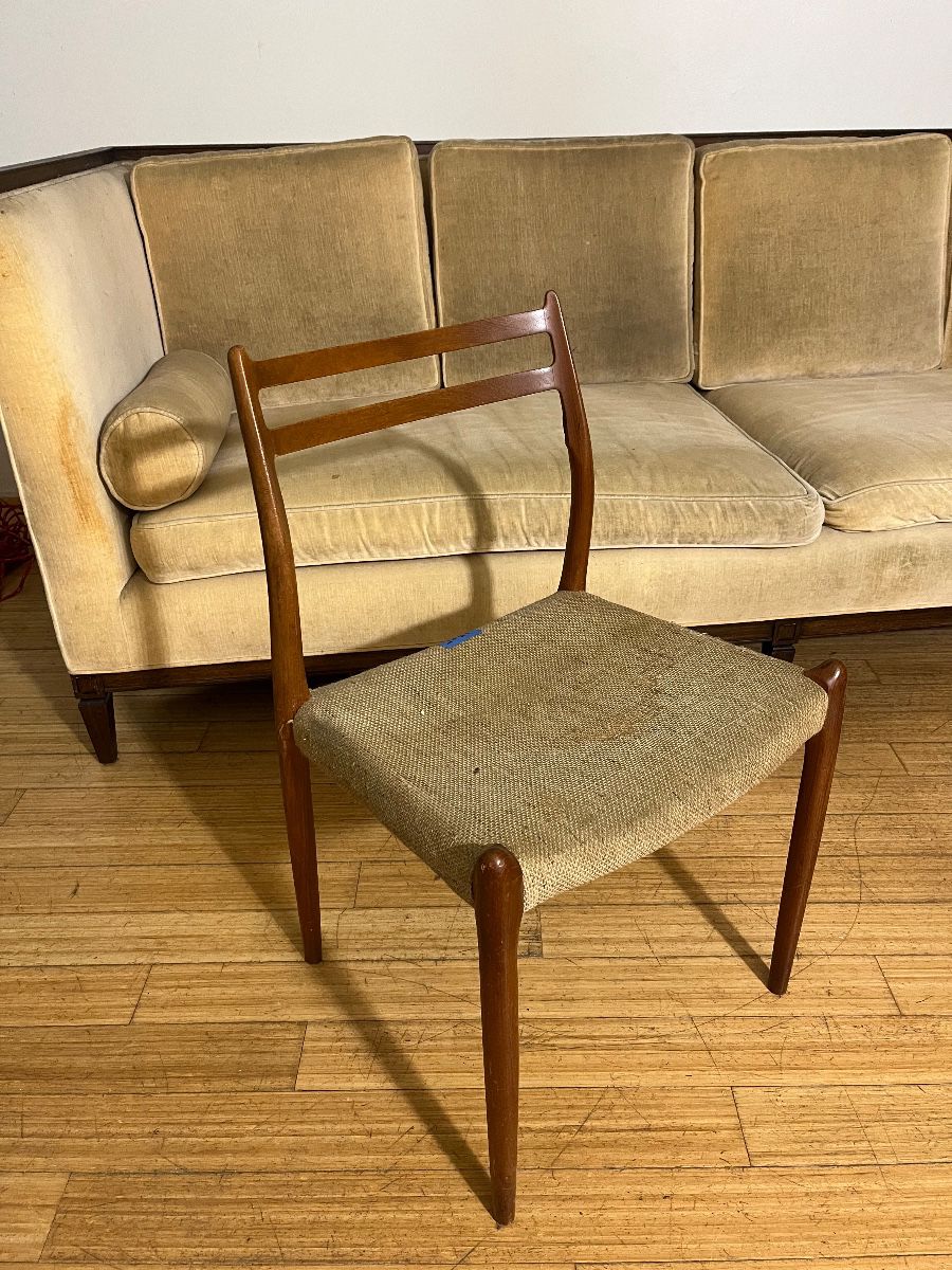 Moller Chair