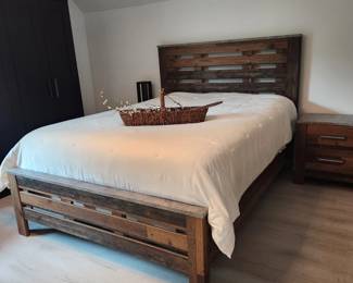 Queen Bedroom Set