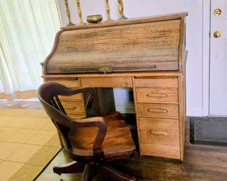 CLOSED - Solid Oak Rolltop Desk
