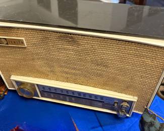 Zenith Radio