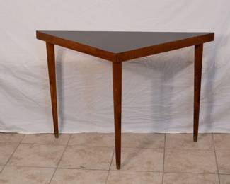 Gorgeous MCM triangle table, beautiful wood finishes with black laminate top