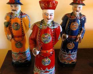 Qing Dynasty era ceramic court officials
