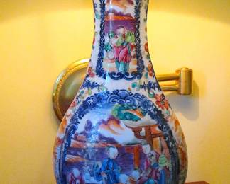 19th cent. Chinese export vase mounted as lamp