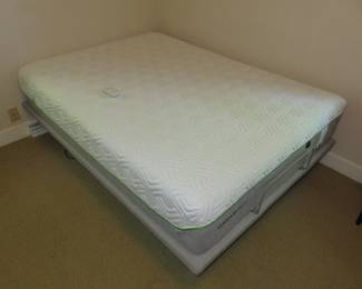 Tempur-pedic "Tempur-flex" queen adjustable mattress & base