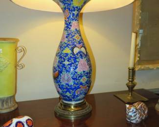 19th cent. Chinese export vase mounted as lamp