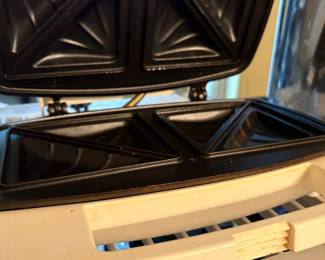 Kitchen - inside of Snackster