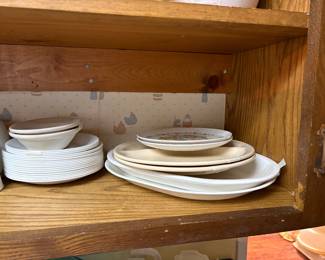 Kitchen - dishes 