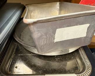 Kitchen - baking pans 