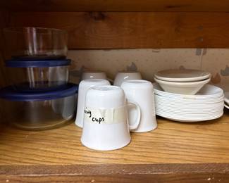 Kitchen - cups & containers 