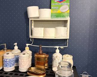 Small bathroom off Laundry room