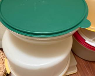 Tupperware 