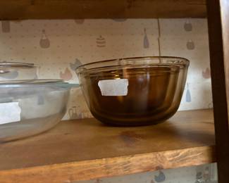 Kitchen - bowls & glass baking pans